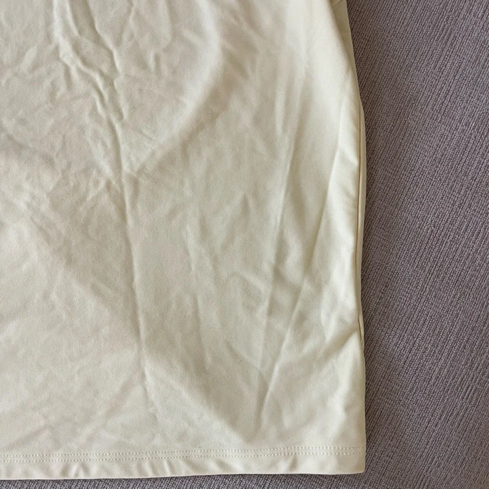 Light Yellow Short Sleeve Top - Picture 2 of 3